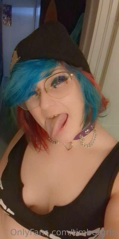 Goth girl next door
What would you do if I knocked on your d..