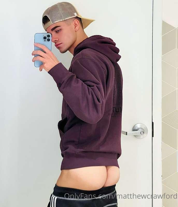 matthewcrawford image #0