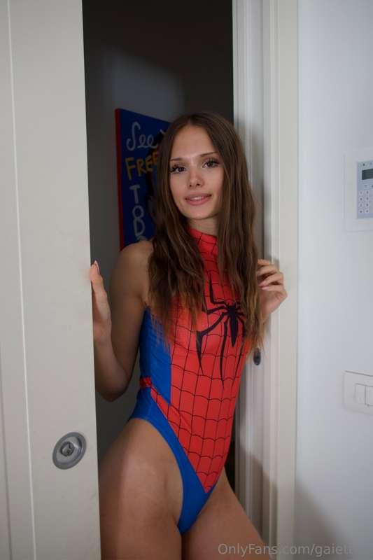 Ready to get tangled in my web? 🕸️😈 Come closer… I promise I..