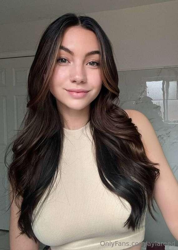 Say hi to your new fave American cutie 🤭 @ambererickson just..