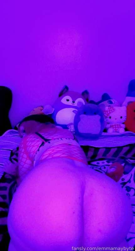 emmamaybyte image #5