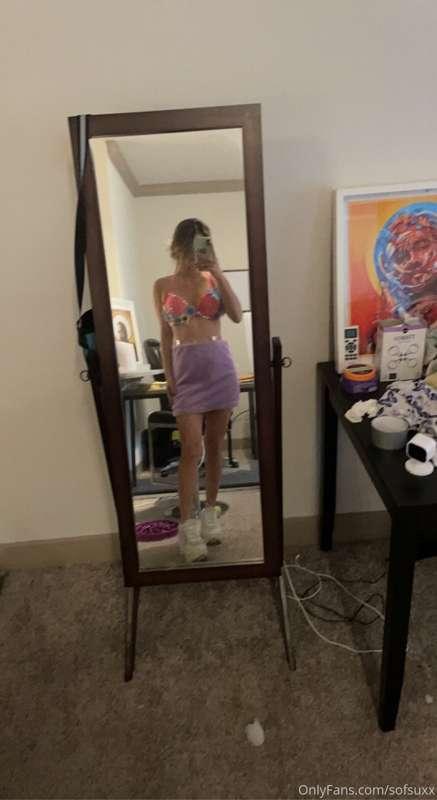 Is this outfit cute for a concert?