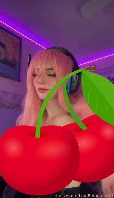 lordemperorkatt image #1