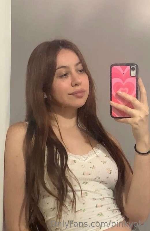 Would you like to see me ride a dildo?😈 
 can you help me bu..