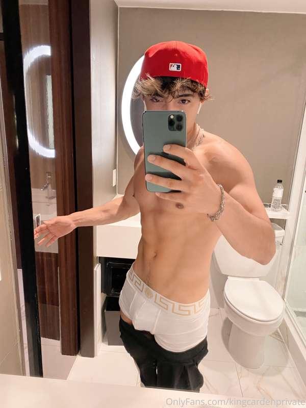 Who wants to come suck 😈