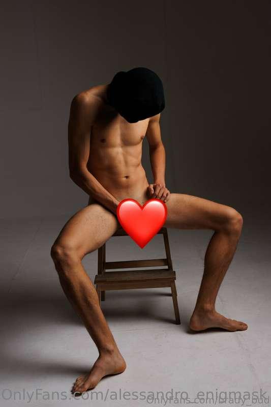 Babe u want to remove the heart emoji, ask me for it and I s..