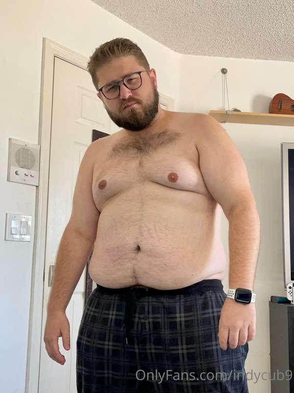 Tummy Tuesday undressing