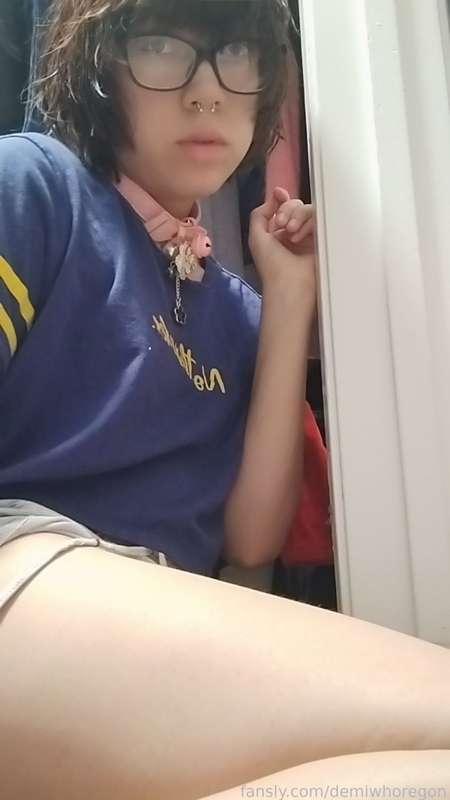demiwhoregon image #1