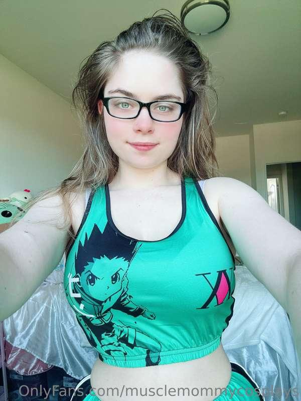 musclemommycosplays image #2