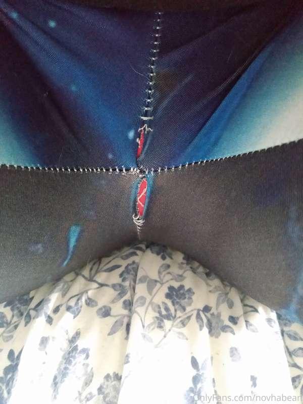 I think these leggings are holding on as well as I am right ..
