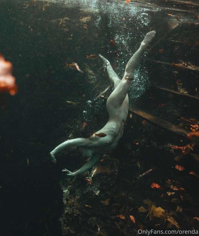 More of this underwater set as promised 💋