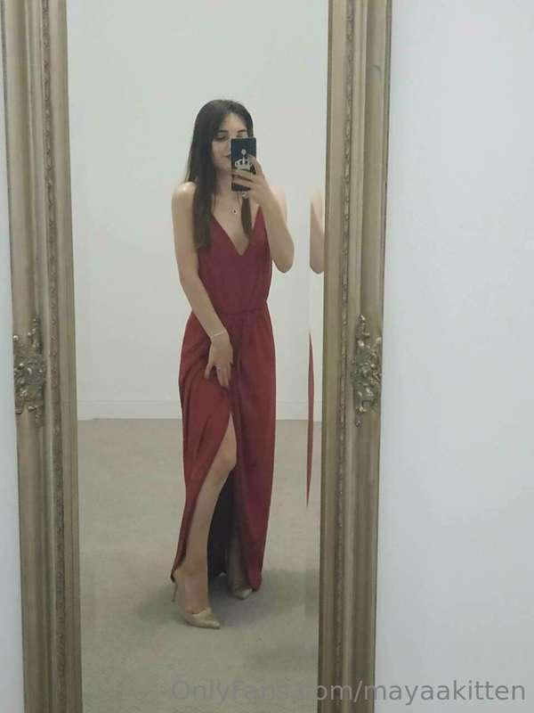 Like my dress? 😘