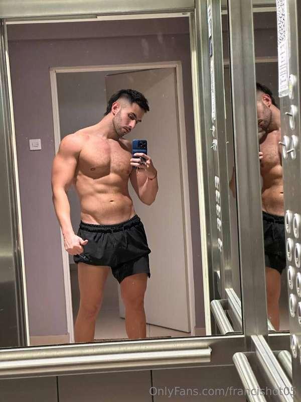 😍 @hotbrownboy 🍆✨ @hotbrownboy 🍑💦💦 Very hot boy, 𝙁𝙀𝙏𝙄𝙎𝙃 𝙀𝙓𝙋𝙀..