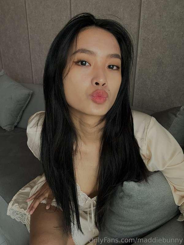 catch this kiss 😘