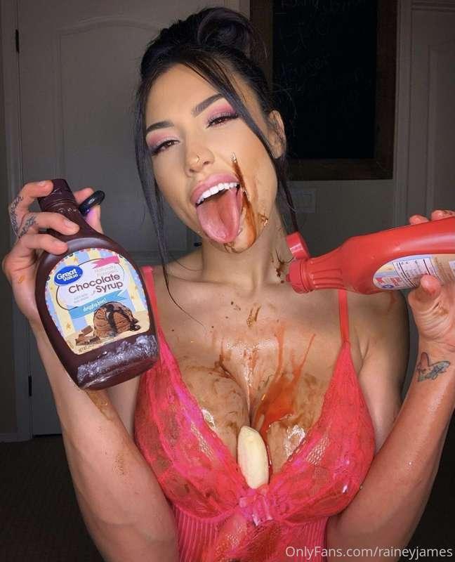 The messiest, sloppiest, most delicious blowjob ever!😝 I tur..