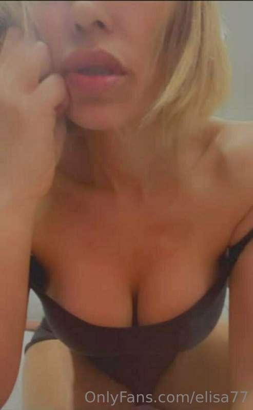 Free free free❤️ Hello,I ‘m Boni, I’ m online and looking fo..