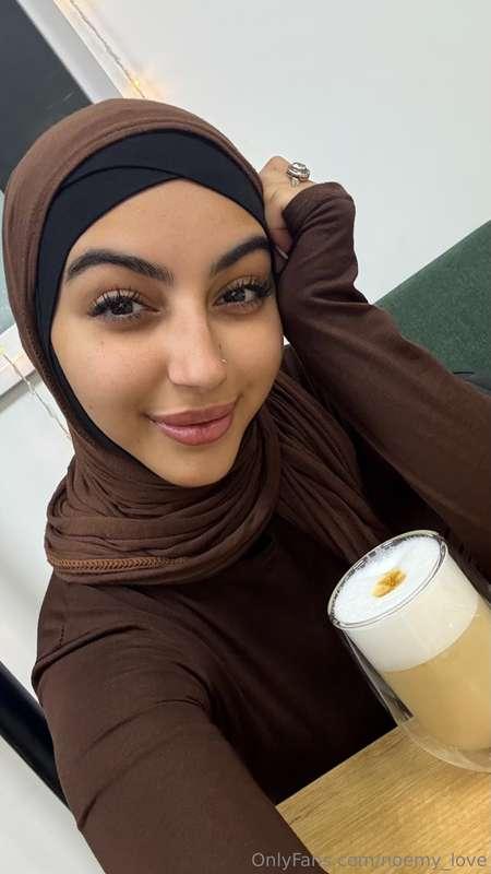 Coffee is a hug in a mug💕 and tea is a comfort in every sip🤤..