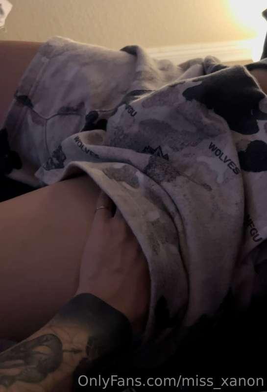 A little under the shorts handy action😏 gotta take care of m..