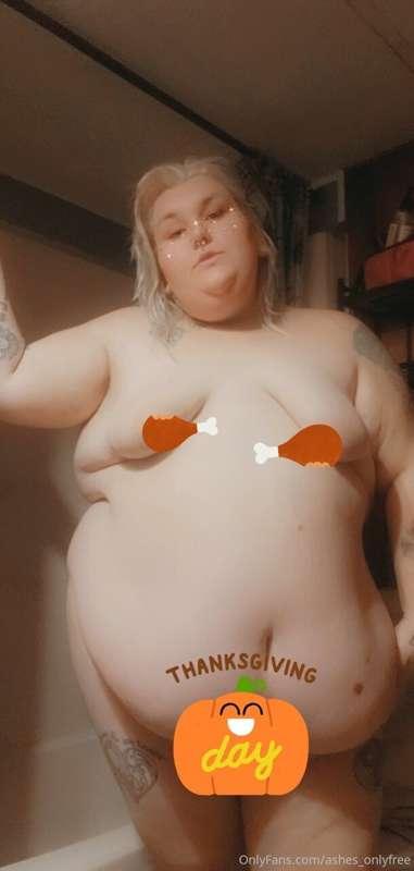 I'm sad but you should be happy so look at me post shower