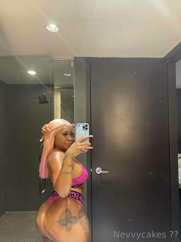 check your DMs baby 😇 🥵