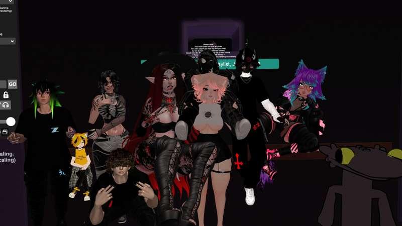 (Weekly EVENT) 💚 VRChat Game/Movie Night Hangout! (Hosted by me!) 💗