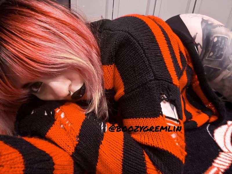 Enjoy a free 3 day trial to my fans.ly to see 40+ pictures f..