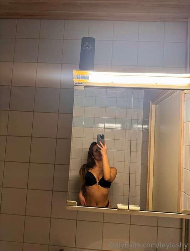 My favorite place in the house is the bathroom🤫I think I've ..