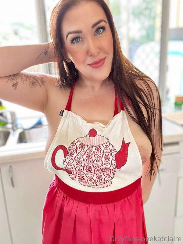 Swipe for boobs
