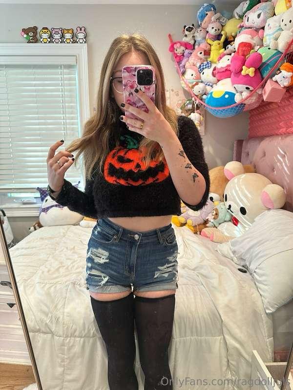 my costume = your gf