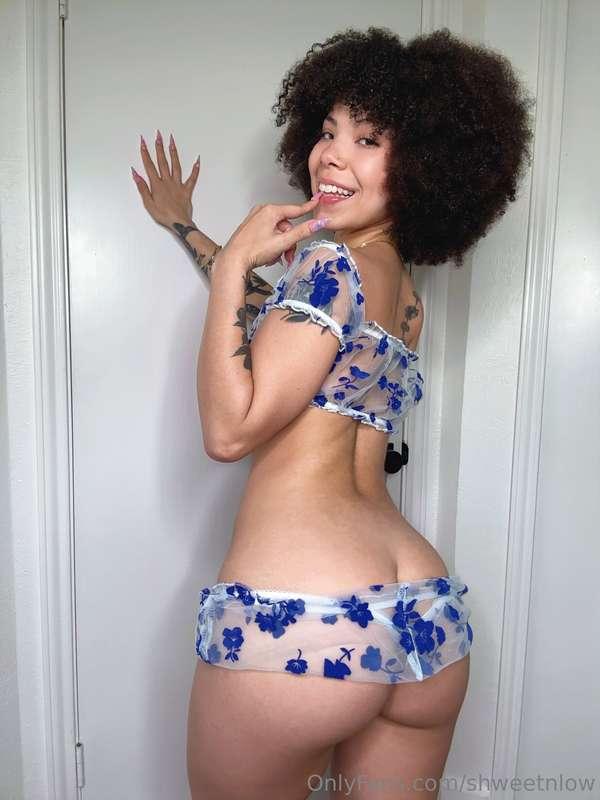 blue flowers all over 🙈