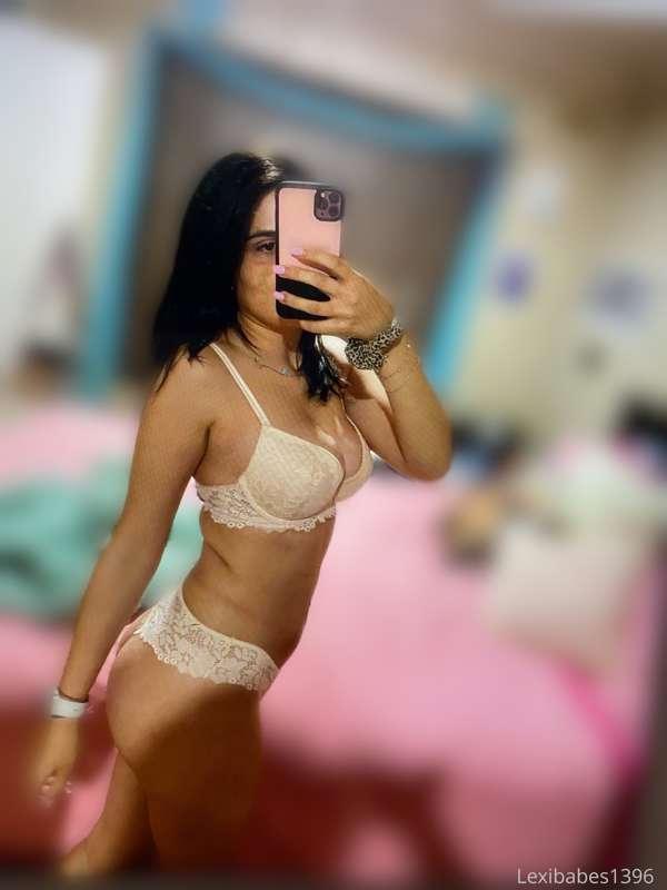 Small tip will help me take off this outfit 😉😘