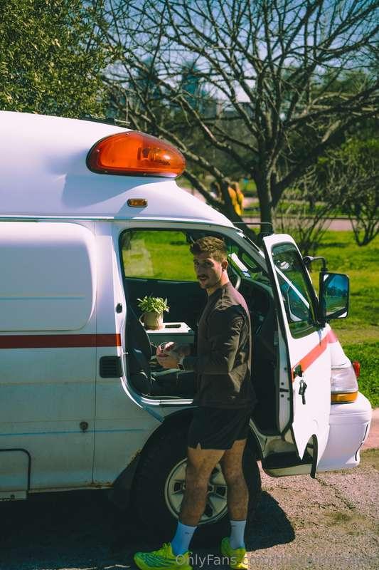 Trippy lil photoshoot 🍄  Vanlife is the best life