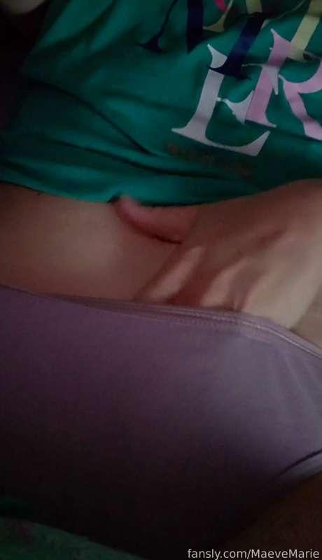 Good morning! A little tease before I get up. Watch me pull those purple panties to the side as I lay on my back. I wish my finger sliding up and down my slit was your tongue or tip of your cock.

#goodmorning #pov #tease #pussy #fyp #milfs #mommy #panties #cotton #cameltoe
