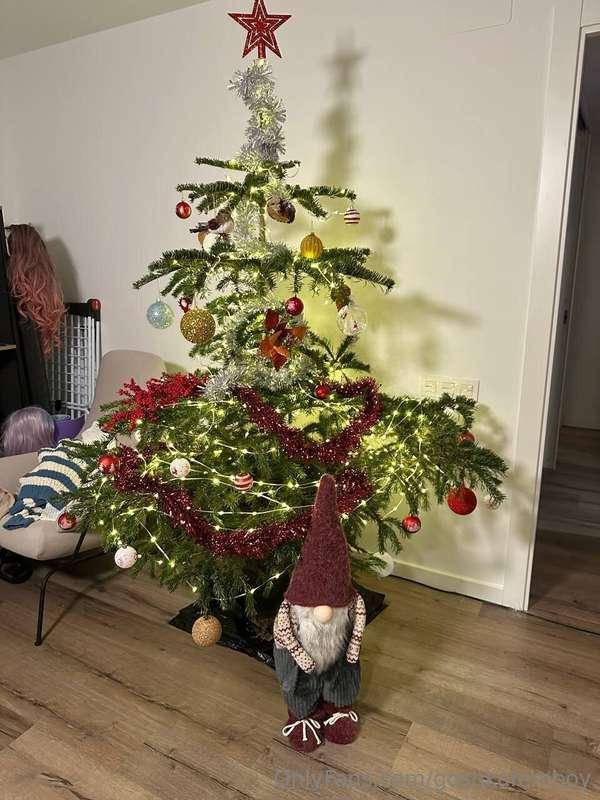 I know the tree is not as sexy as I am, but I'm proud of how..