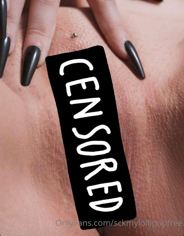 Uncensored on my VIP Page 🥵🔞  CloseUp Pussy Pic 💦🤤  35% Disc..