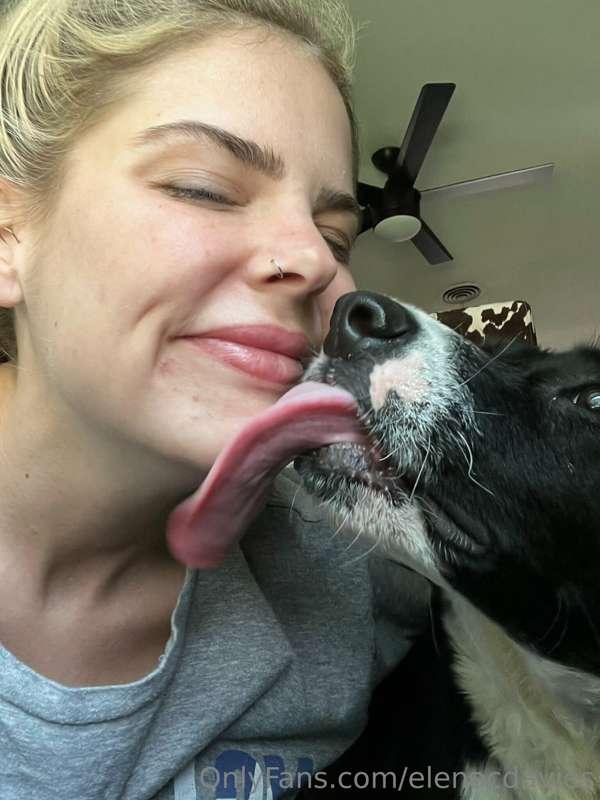 dis bitch is my biggest fan... 🐶❤️