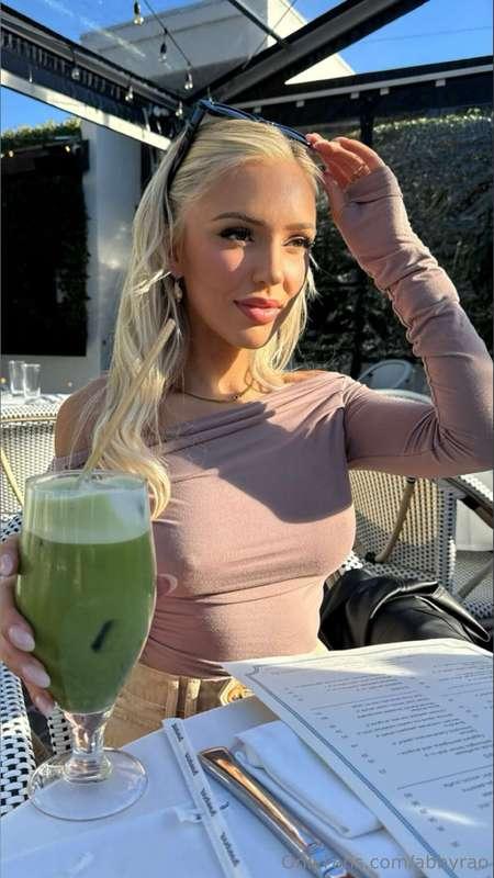 Message me your best pickup line and the one that gets me to..