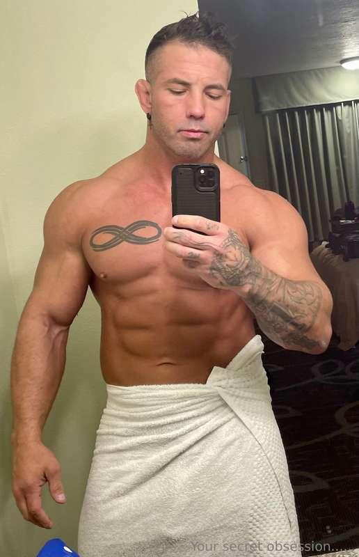 Purchase to drop the towel 😈🍆 AND get a FREE TRIAL to my ALL..