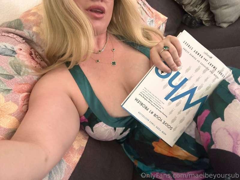 Doing some late night reading but I’d rather be doing you 😈