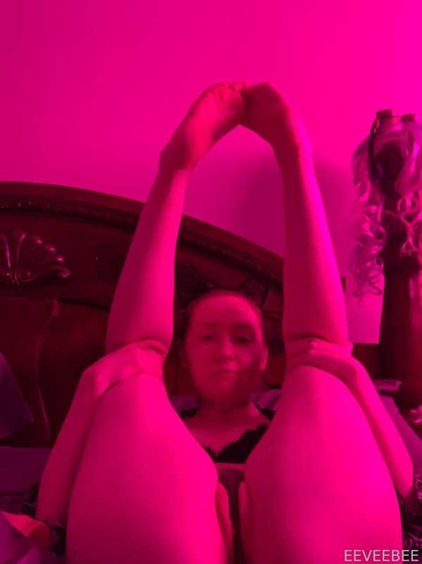Legs up already for you💦😈
#fyp #threesome #couple #throuple #gg #bg #bj #trans #transgender #dominatrix #submissive