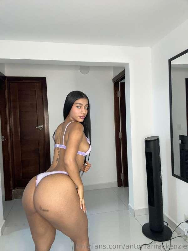 my ass looks heavy… think u could handle holding it up? 👀