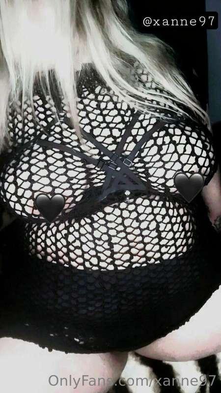 Daddy your dark princess has a surprise for you. 🔥✨