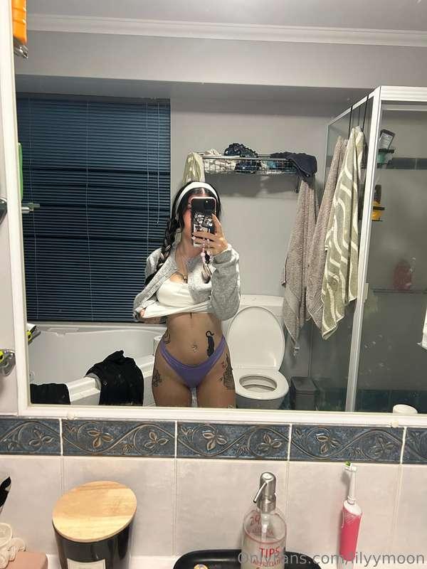 lilyymoon main image