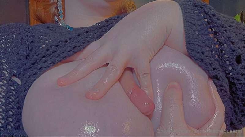 christinethequeenn image #4