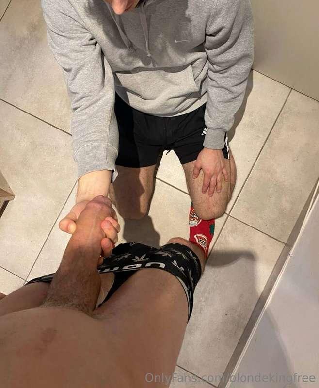 blondekingfree image #1