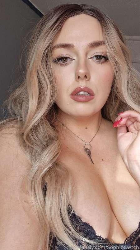 Your orgasms belong to me you fucking loser 💗