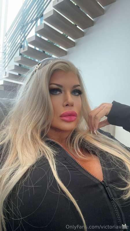 Can I be your personal slut?😘