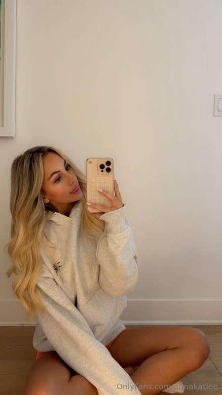 I'm not planning on wearing this for long 👀 DM me to see wha..