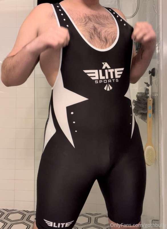 Should I get in the ring? 🤔