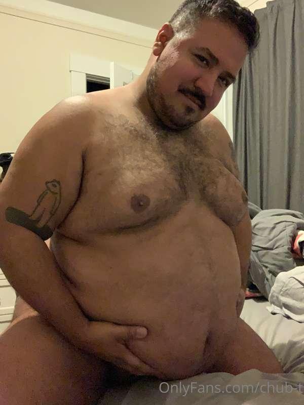 Naked chub moment